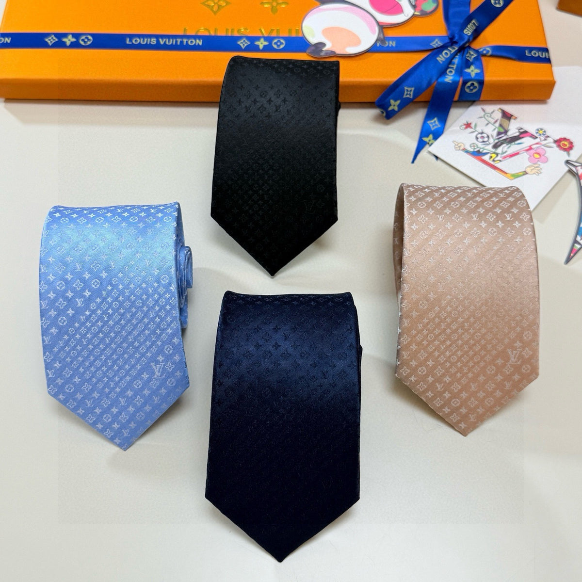 Louis Vuitton Style Men's Textured Silk Tie - Main Image