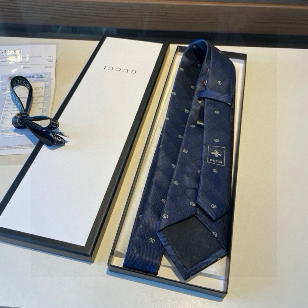 Gucci Style Men's Geometric Jacquard Silk Tie - Detail Image 11