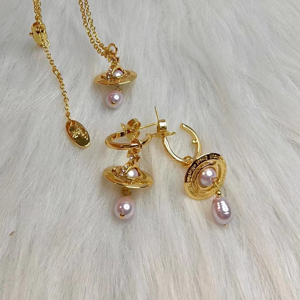 Vivienne Westwood 3D Orb Pearl Earrings