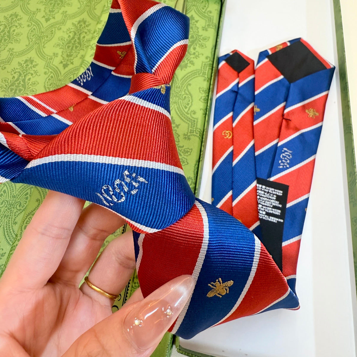 Gucci Style Men's Equestrian Stripe Silk Tie - Detail Image 12