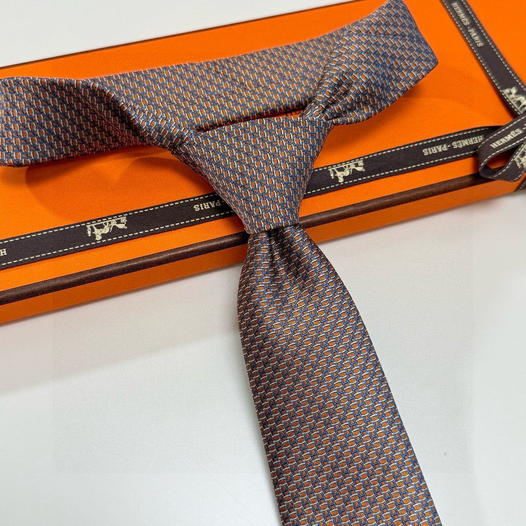 Hermes Style Men's Micro Geometric Silk Tie - Detail Image 3