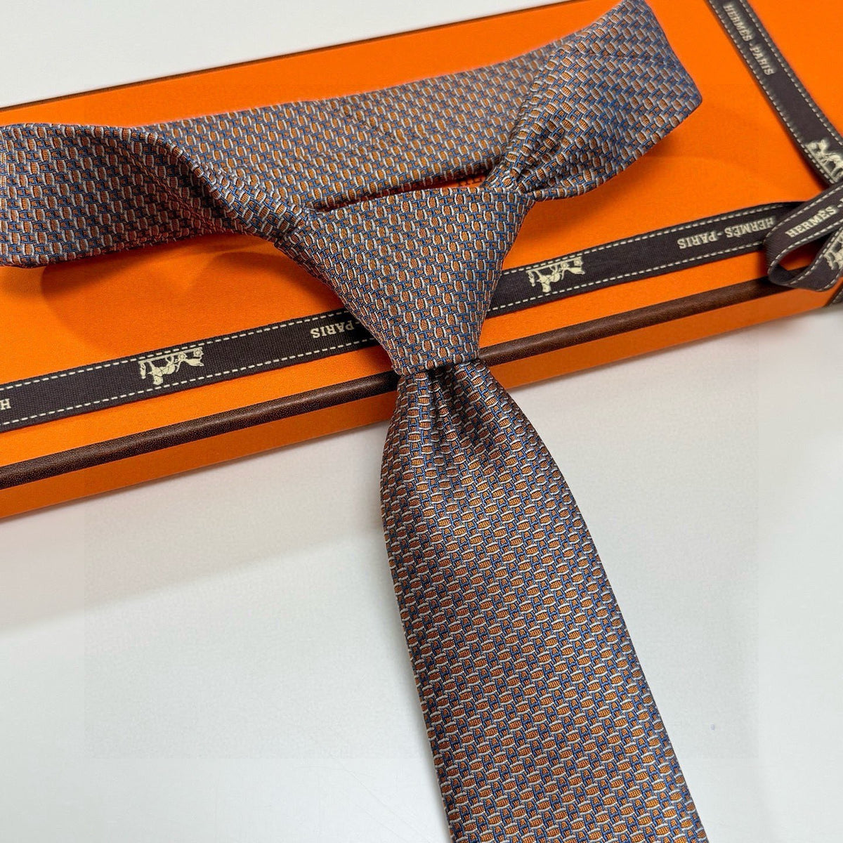 Hermes Style Men's Micro Geometric Silk Tie - Detail Image 3
