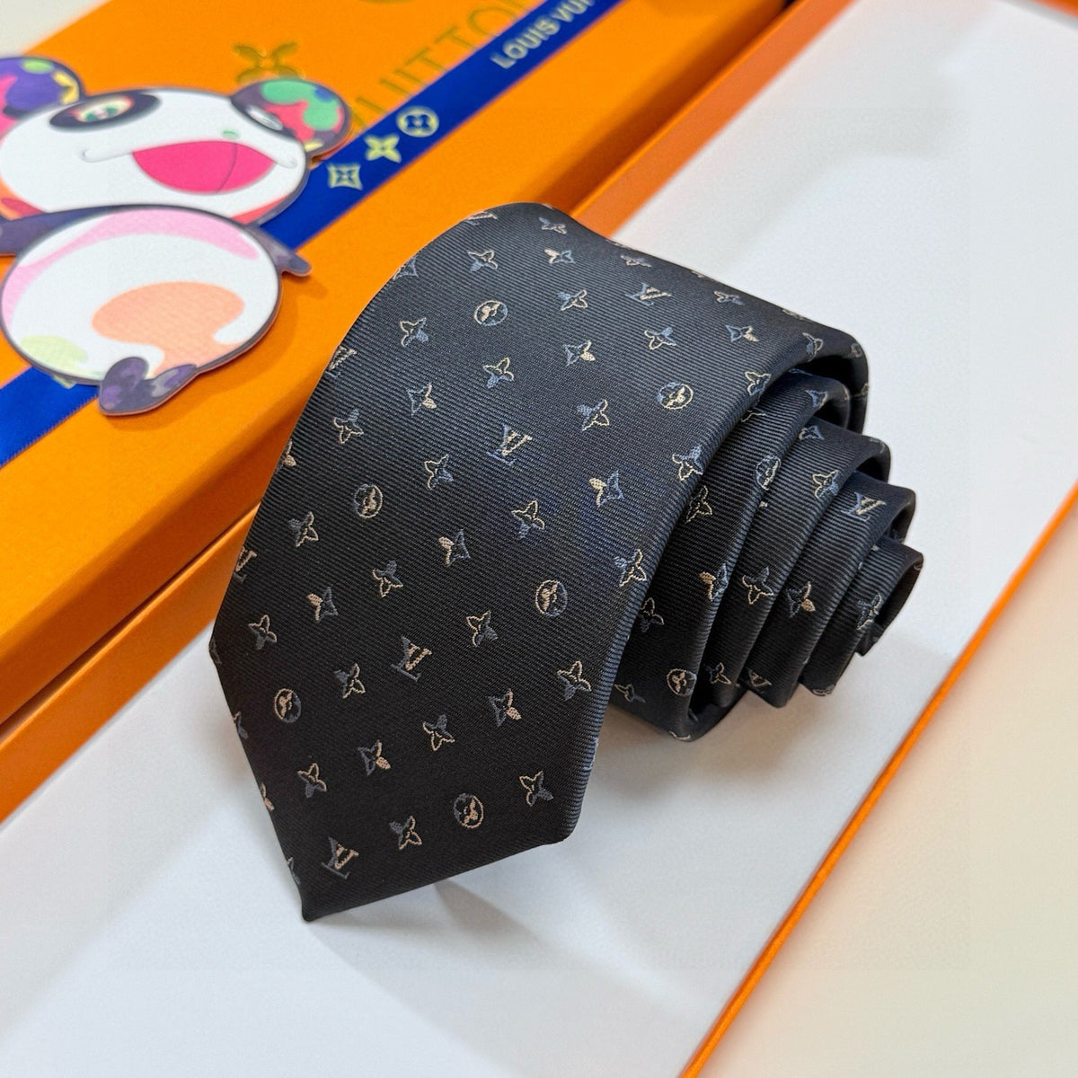 Louis Vuitton Style Men's Monogram Micro Pattern Silk Tie - Detail Image 3
