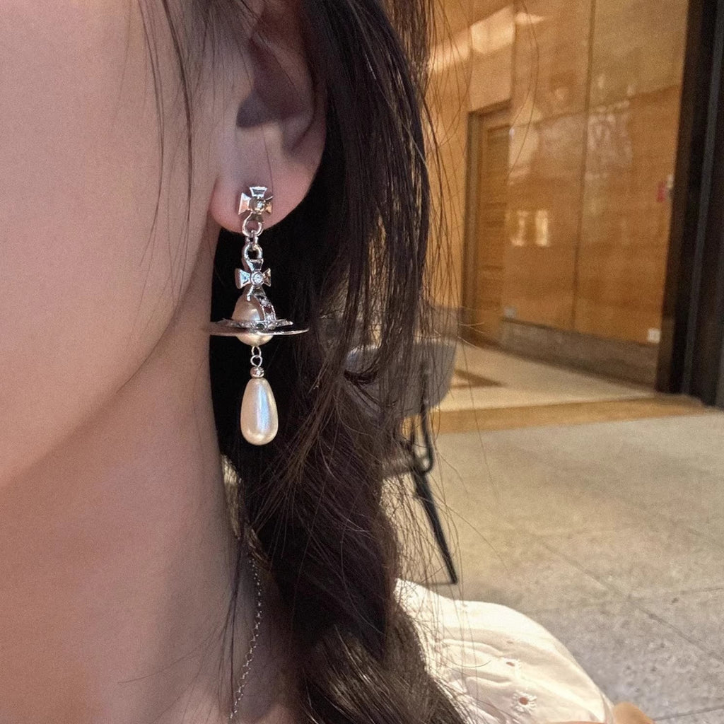 Vivienne Westwood Classic Saturn Orb Pearl Earrings