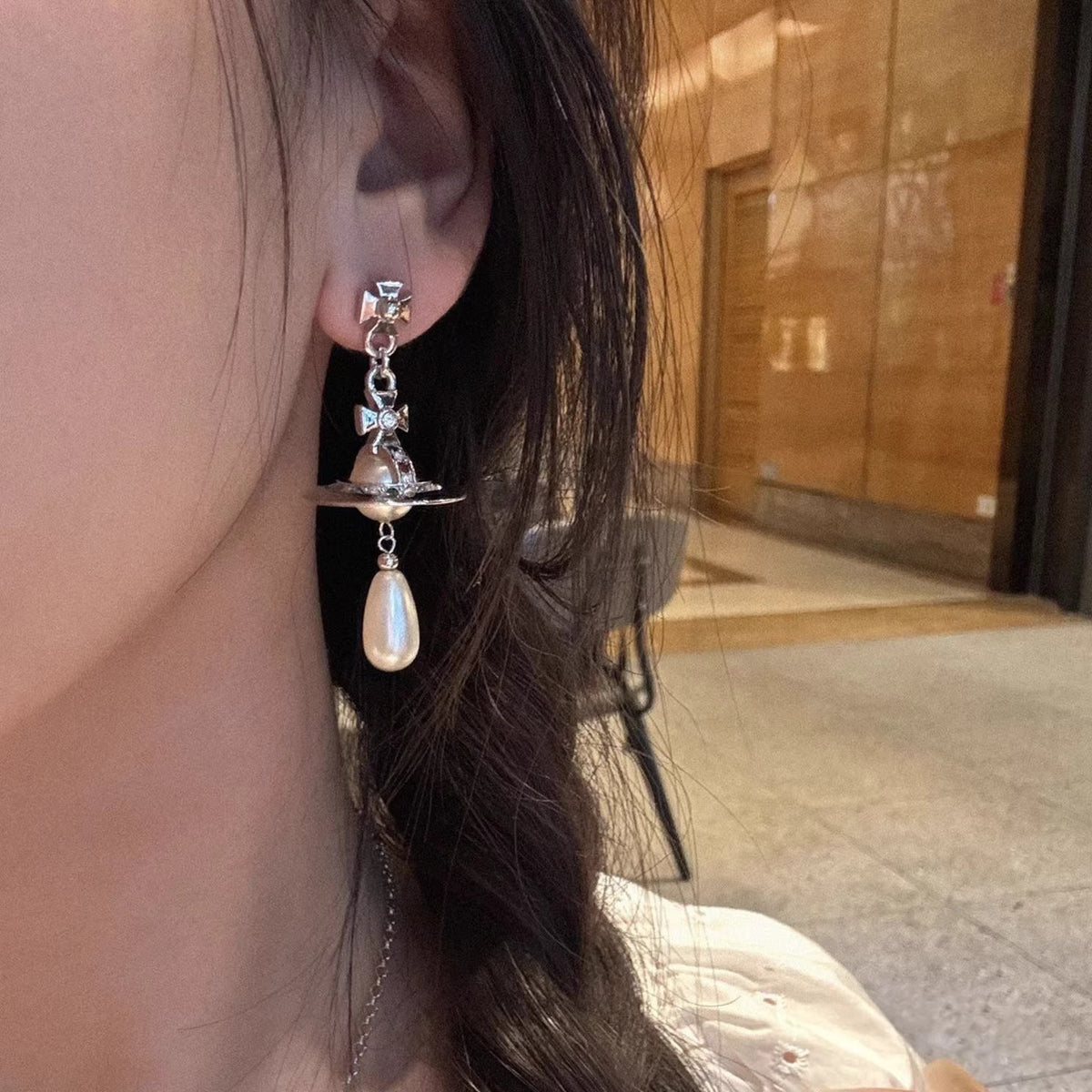 Vivienne Westwood Classic Saturn Orb Pearl Earrings