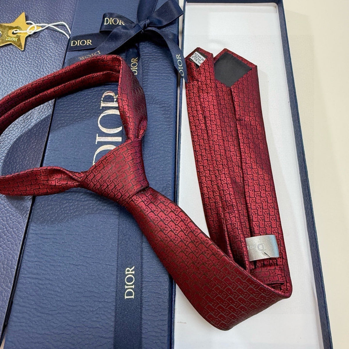 Dior Style Men's Textured Silk Tie - Detail Image 2
