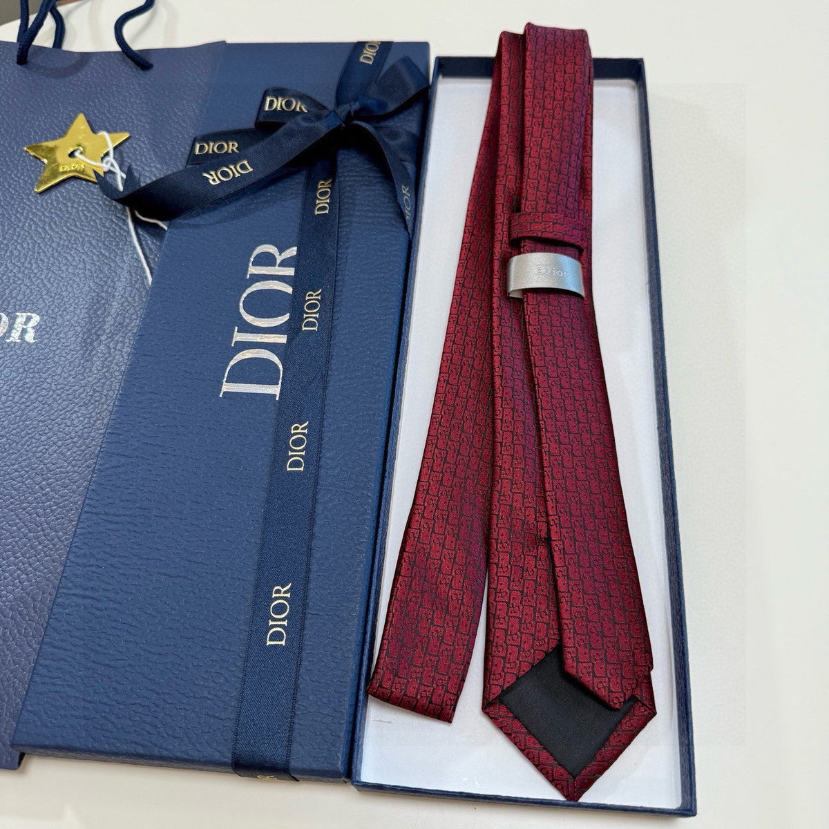 Dior Style Men's Textured Silk Tie - Detail Image 6