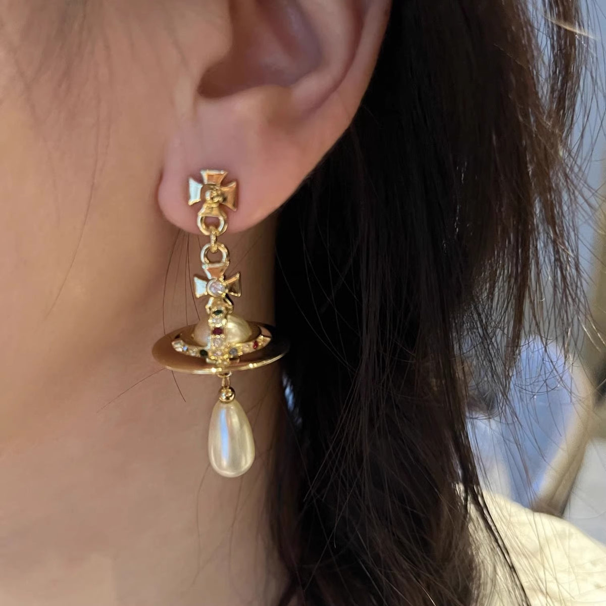 Vivienne Westwood Classic Saturn Orb Pearl Earrings