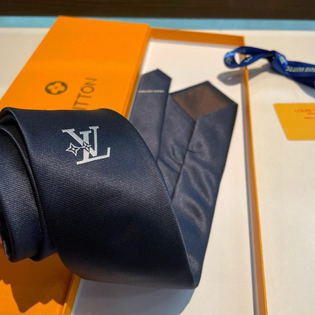 Louis Vuitton Style Men's Solid Silk Tie - Detail Image 6