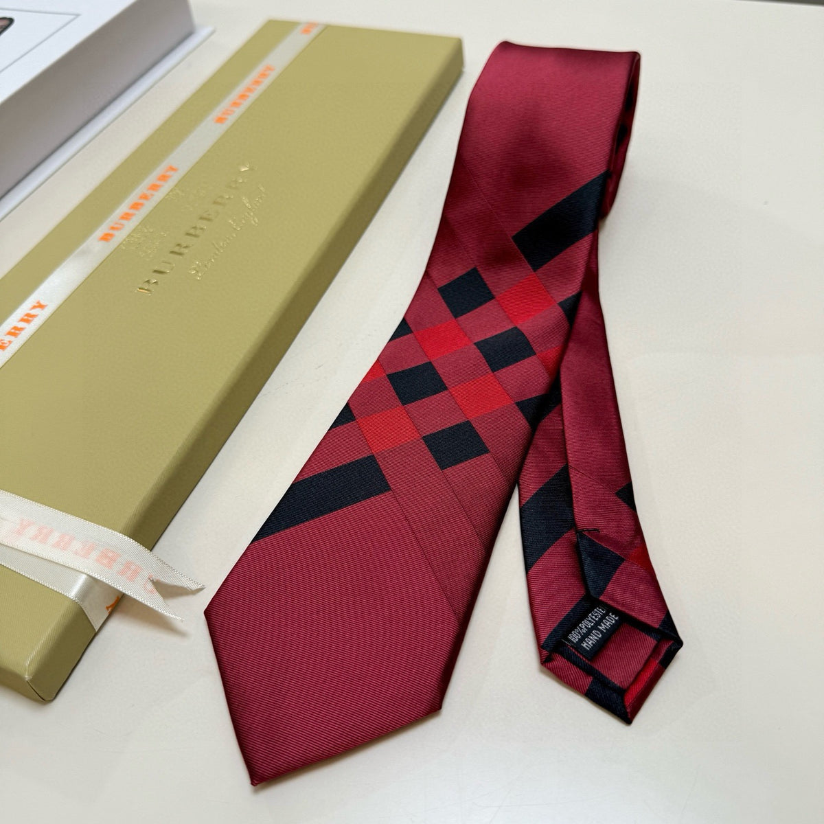 Burberry Style Men's Check Silk Tie - Detail Image 3