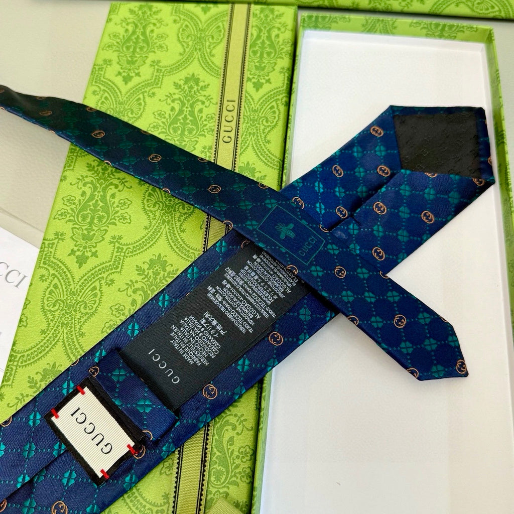 Gucci Style Men's Interlocking G Stripe Silk Tie - Detail Image 10