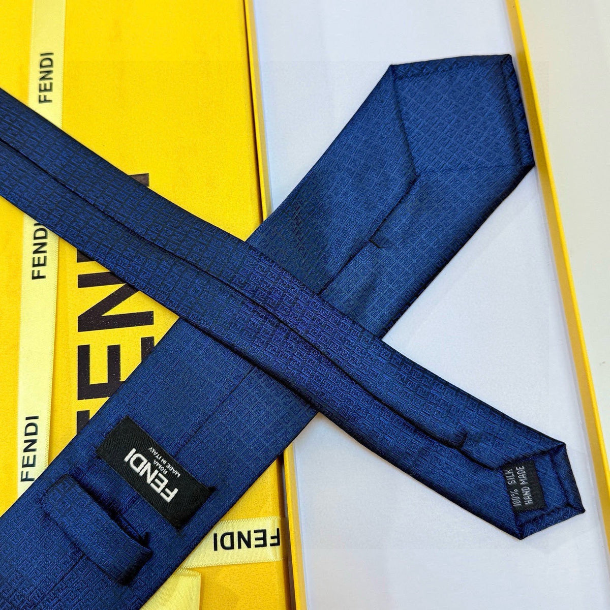 Fendi Style Men's Textured Solid Silk Tie - Detail Image 9