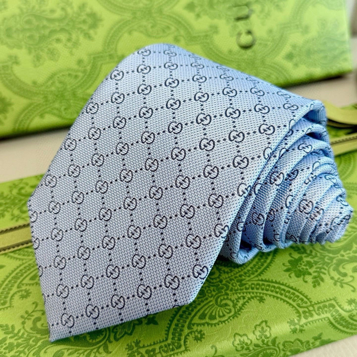 Gucci Style Men's GG Tonal Jacquard Silk Tie - Detail Image 5
