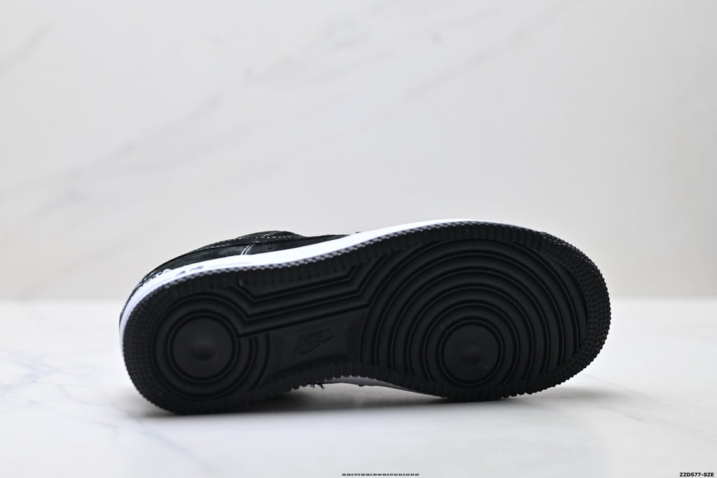 Nike Air Force 1 '07 LV8 Graphic Low-Top Sneakers – Black/White