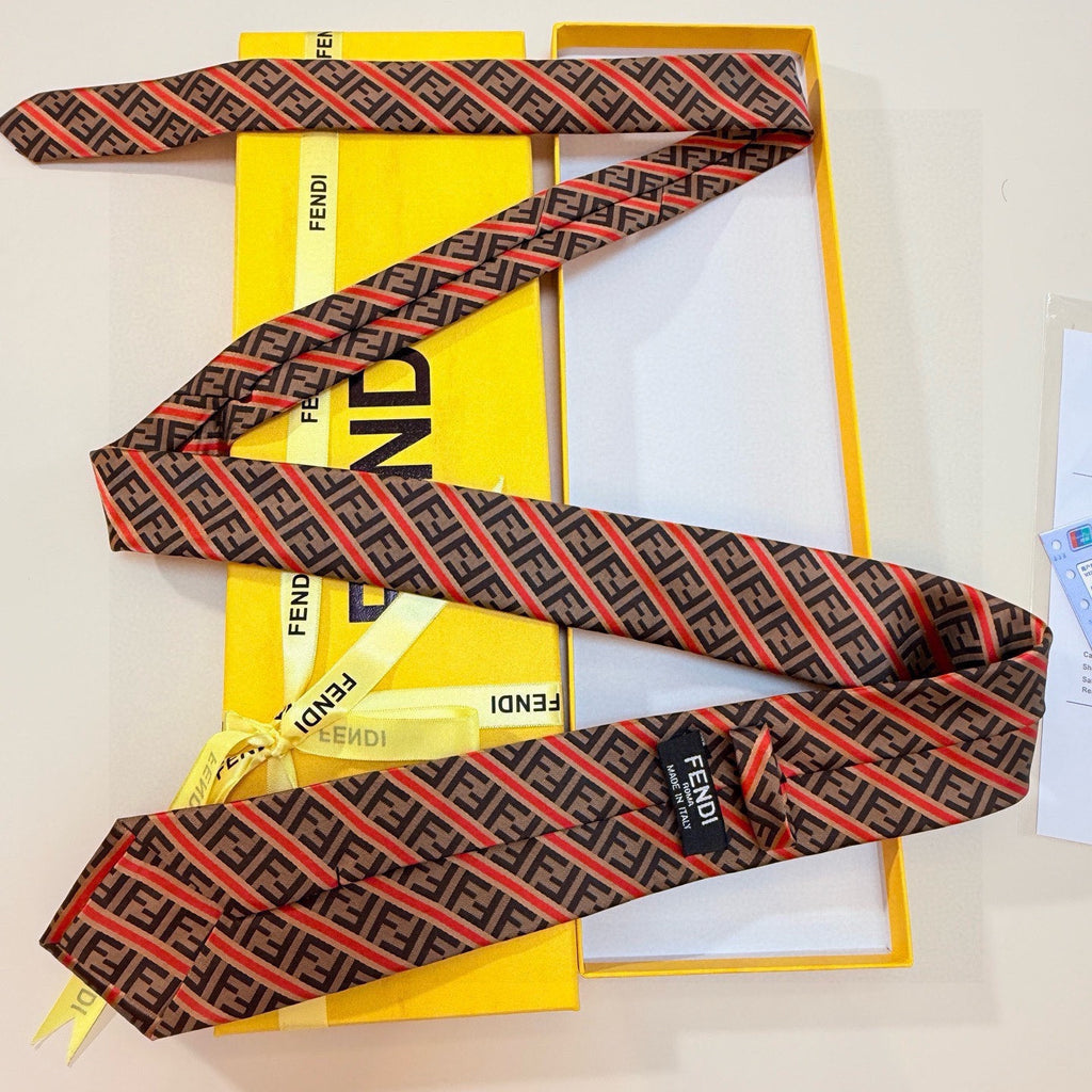 Fendi Style Men's FF Diagonal Jacquard Silk Tie - Detail Image 5
