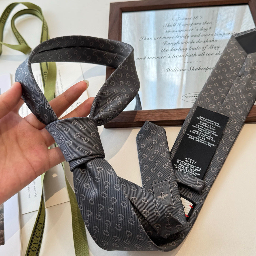 Gucci Style Men's Tonal GG Logo Silk Tie - Detail Image 6