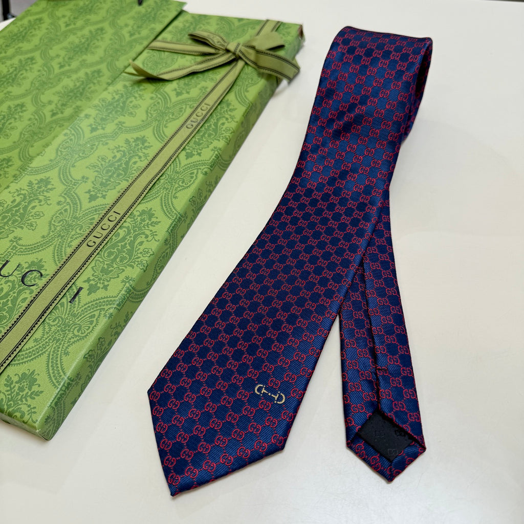 Gucci Style Men's GG Jacquard Silk Tie - Detail Image 7