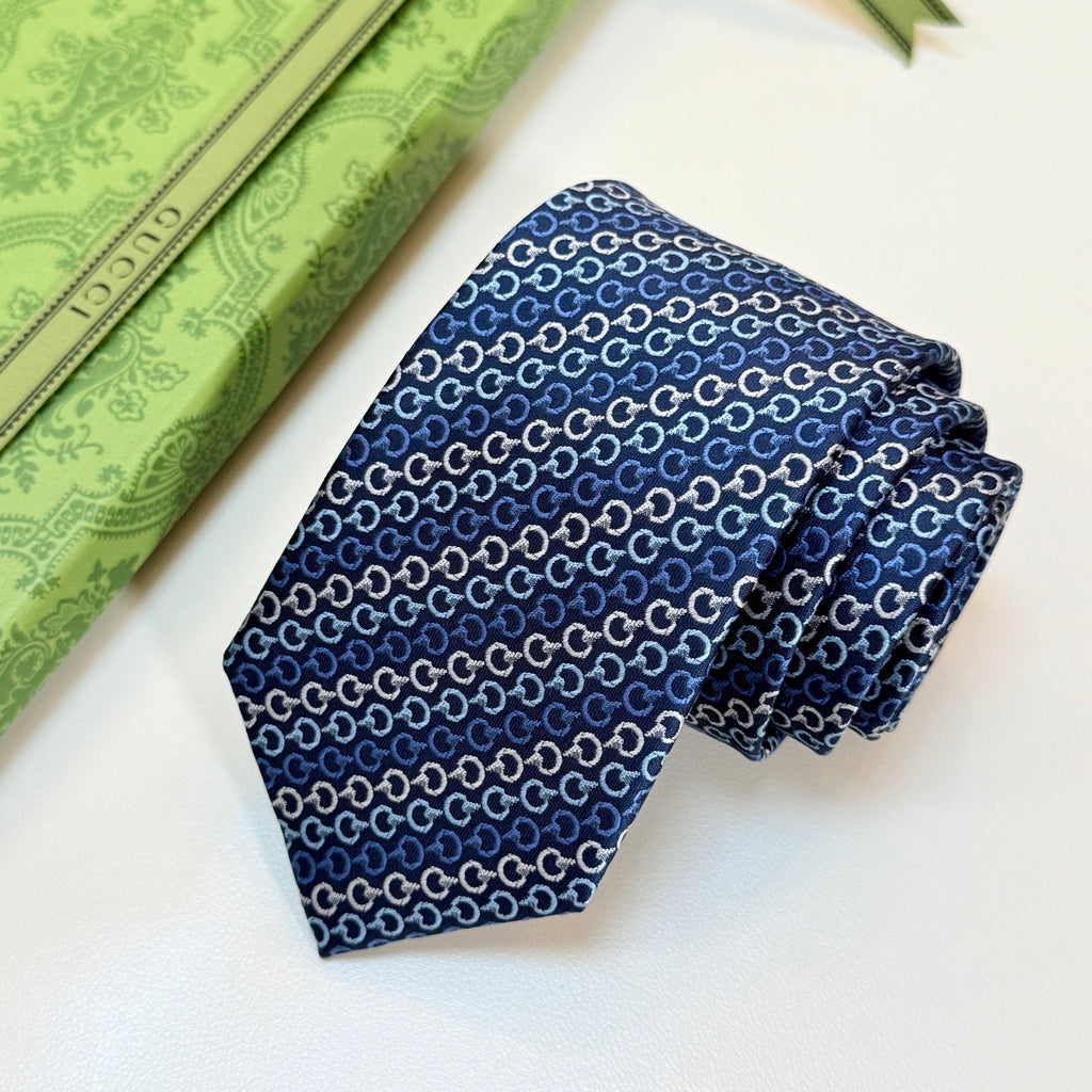 Gucci Style Men's Chain Stripe Jacquard Silk Tie - Detail Image 2