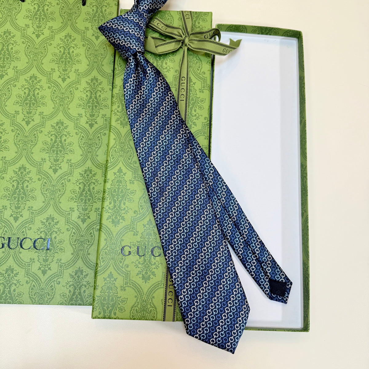 Gucci Style Men's Chain Stripe Jacquard Silk Tie - Detail Image 5