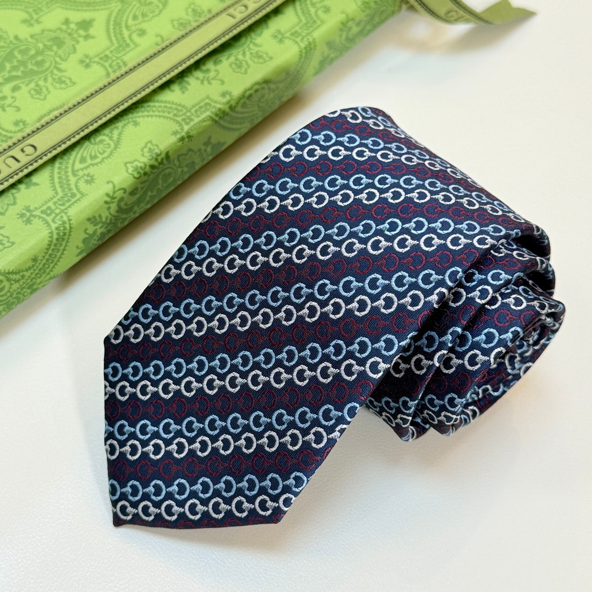 Gucci Style Men's Chain Stripe Jacquard Silk Tie - Detail Image 9