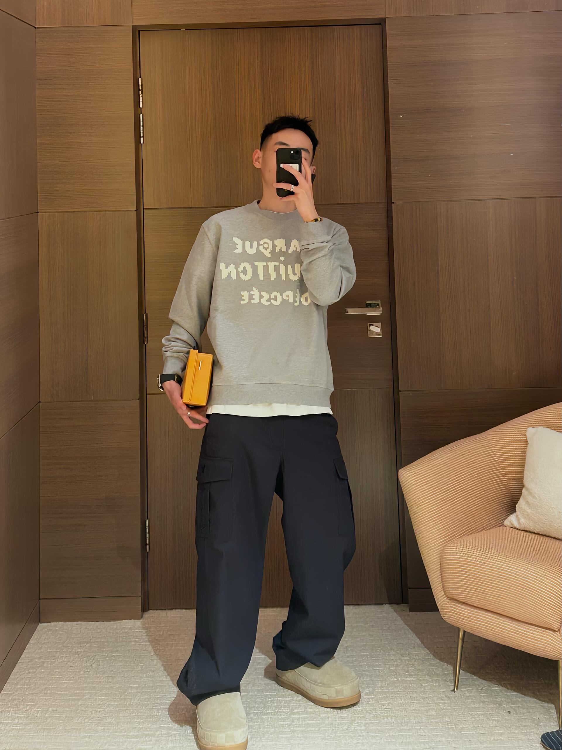 Embroidered Logo Crewneck Sweatshirt