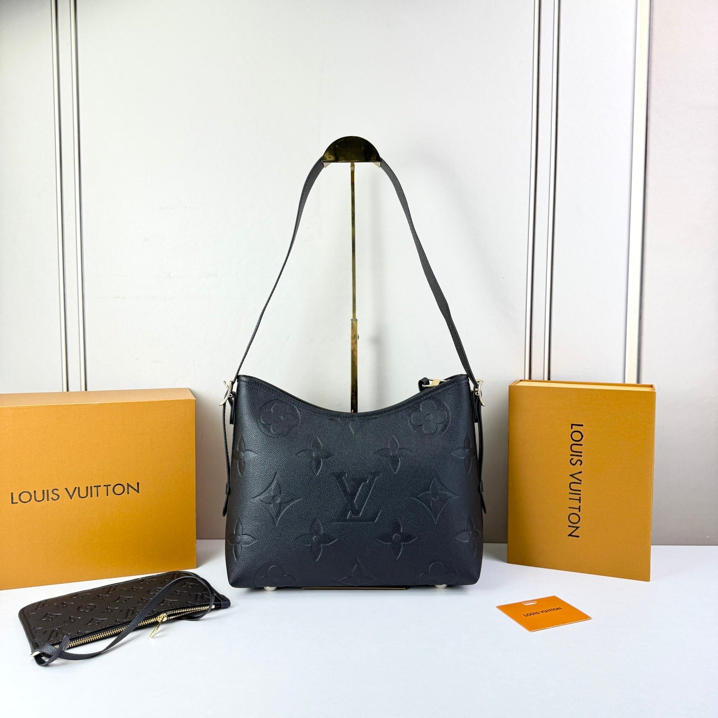 Carryall PM Shoulder Bag