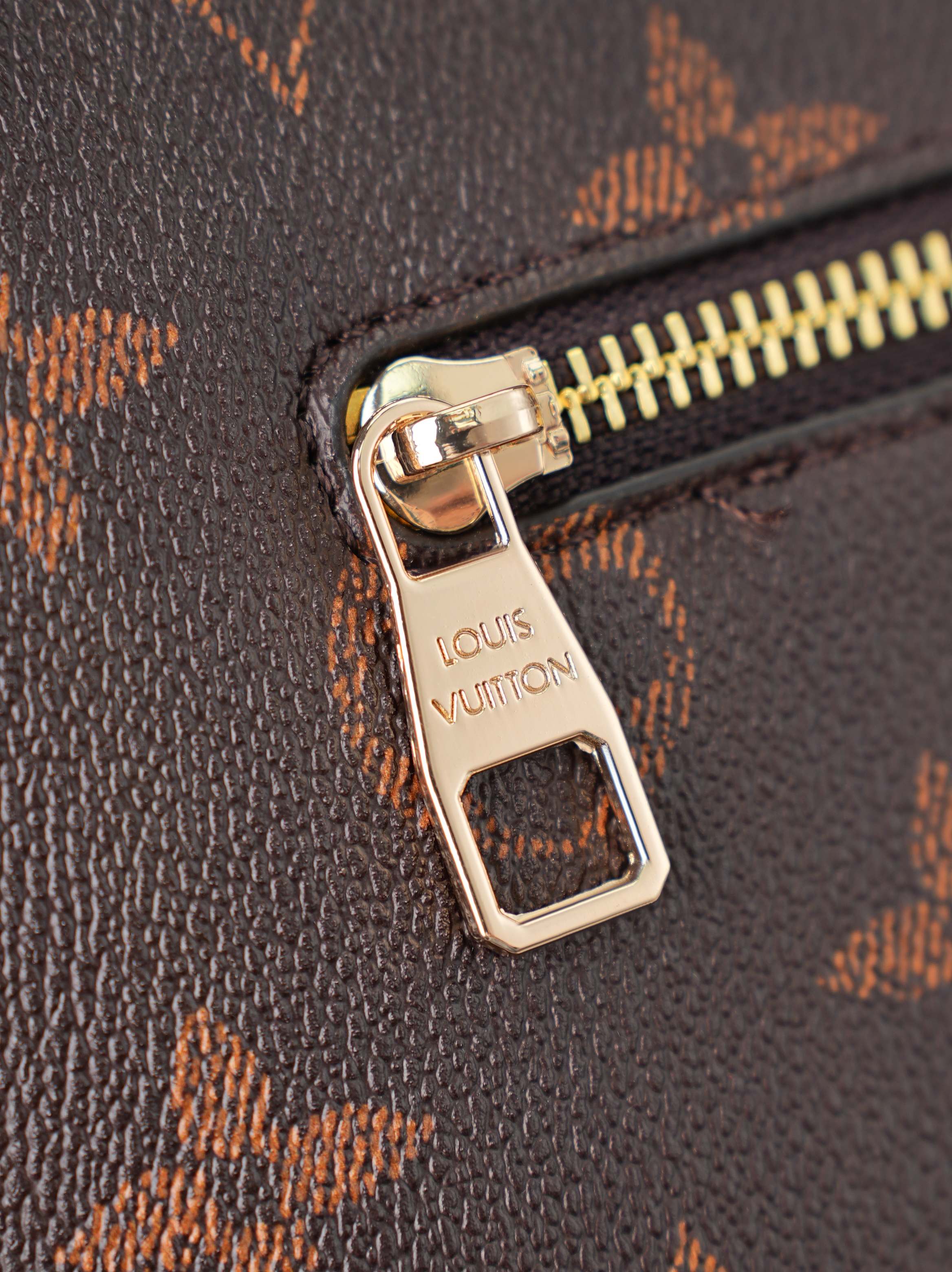 Take Out Messenger Bag