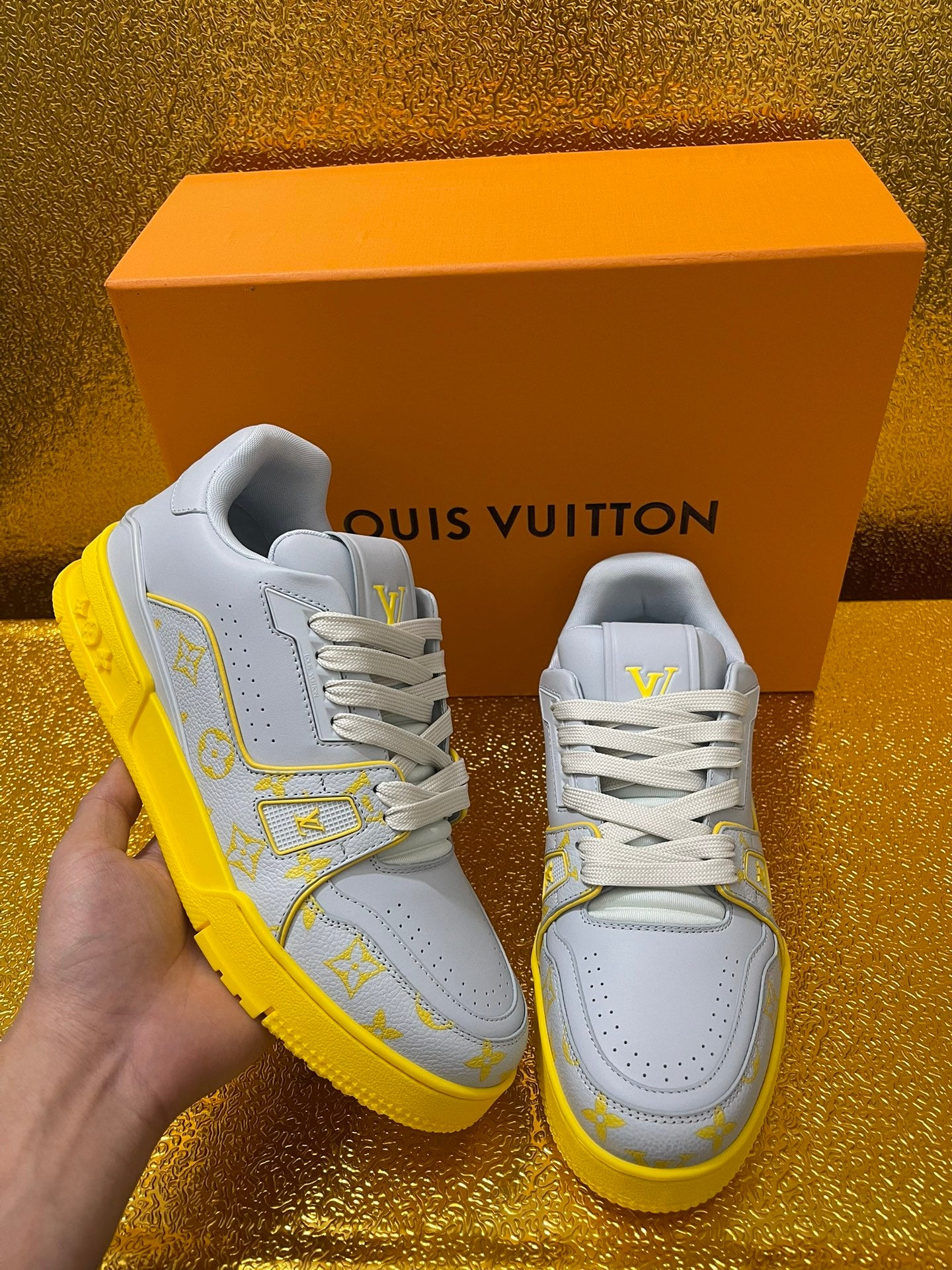Embossed Couples Casual Sneakers