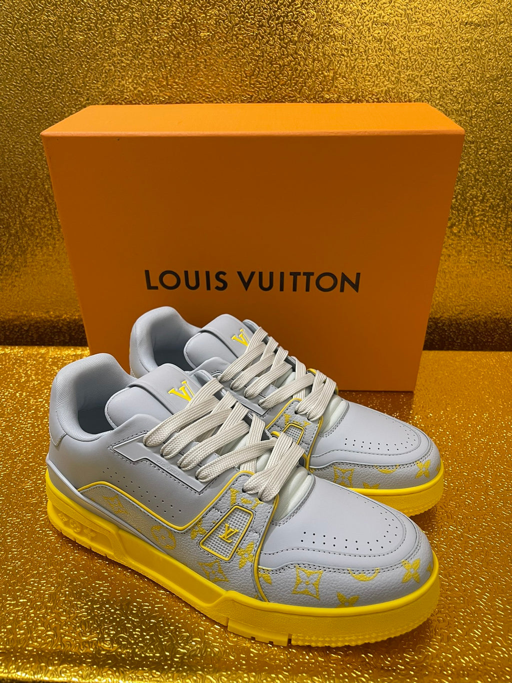 Embossed Couples Casual Sneakers