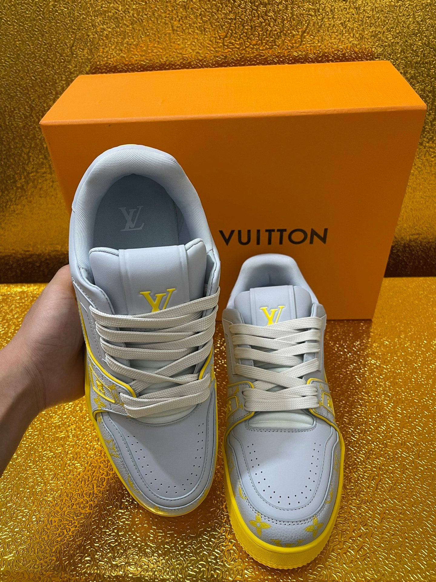 Embossed Couples Casual Sneakers