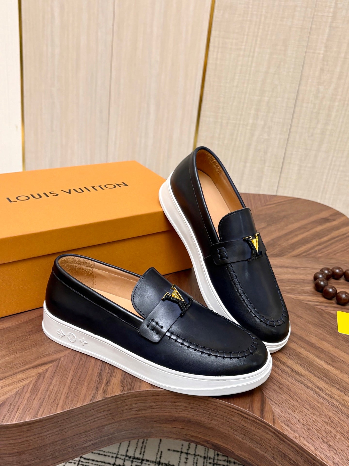 Water-Dyed Calfskin Classic Dress Shoes