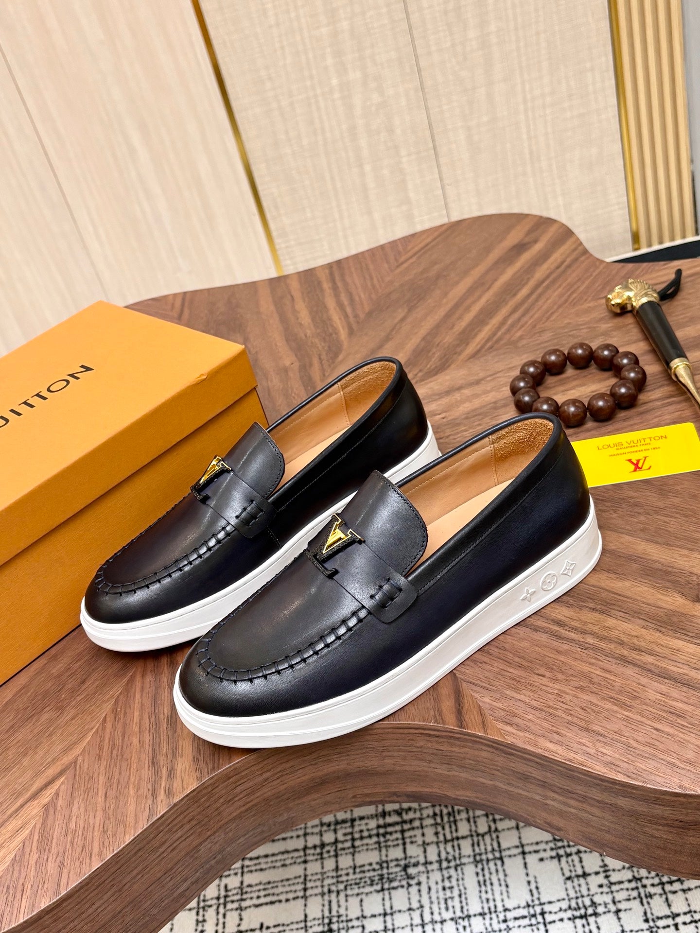 Water-Dyed Calfskin Classic Dress Shoes