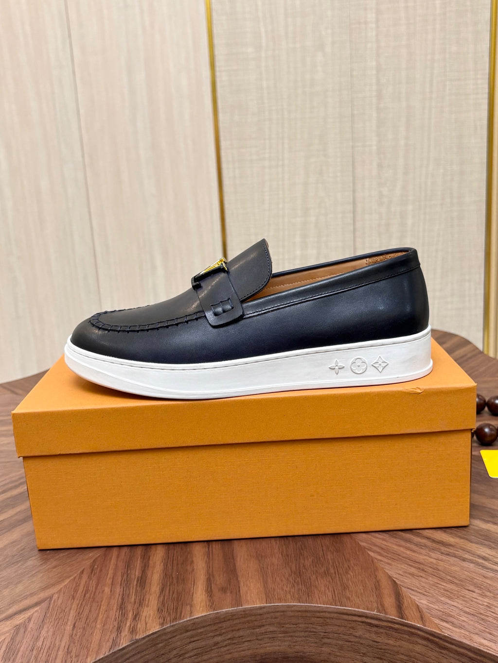 Water-Dyed Calfskin Classic Dress Shoes