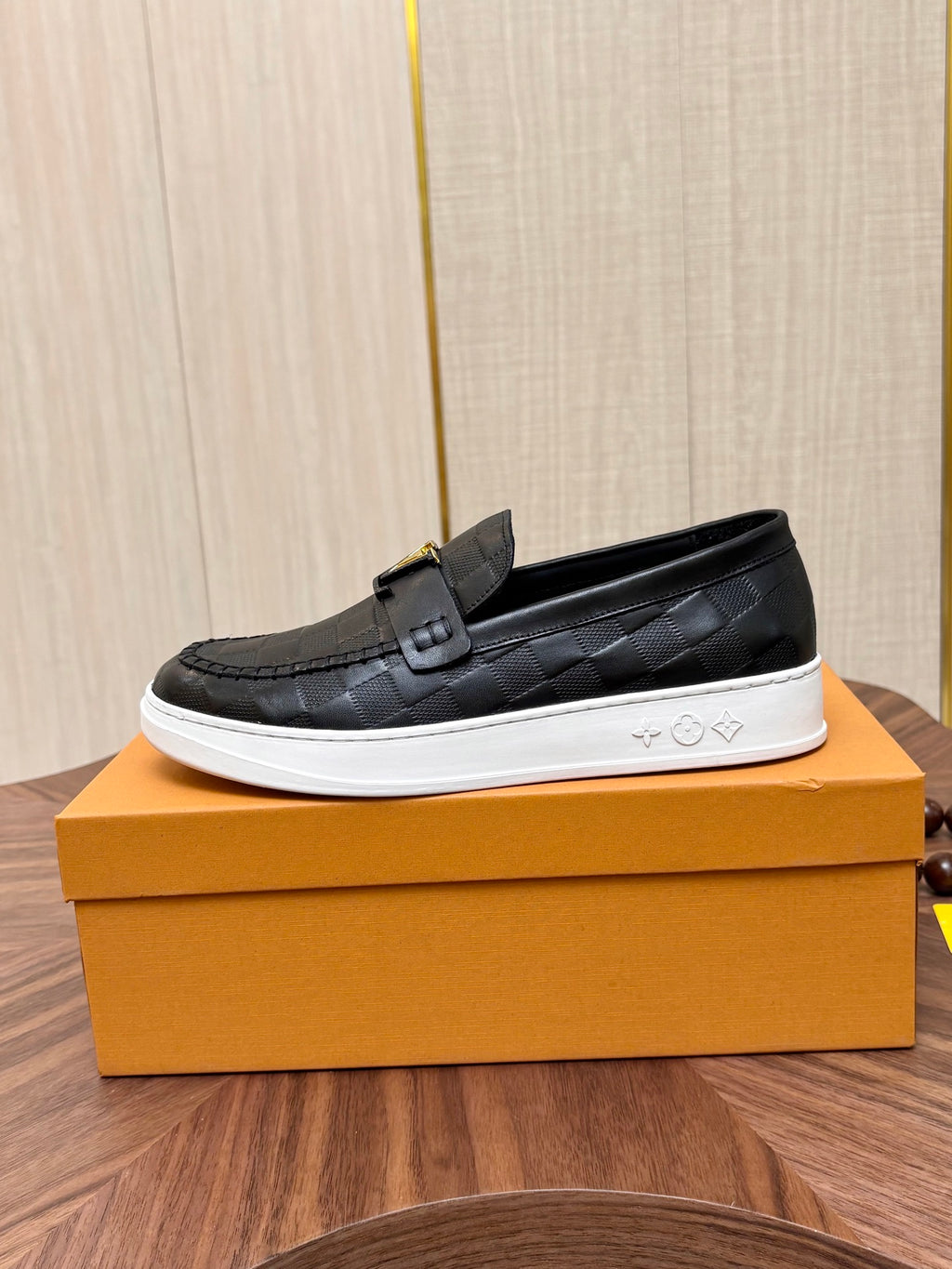 Water-Dyed Calfskin Classic Dress Shoes