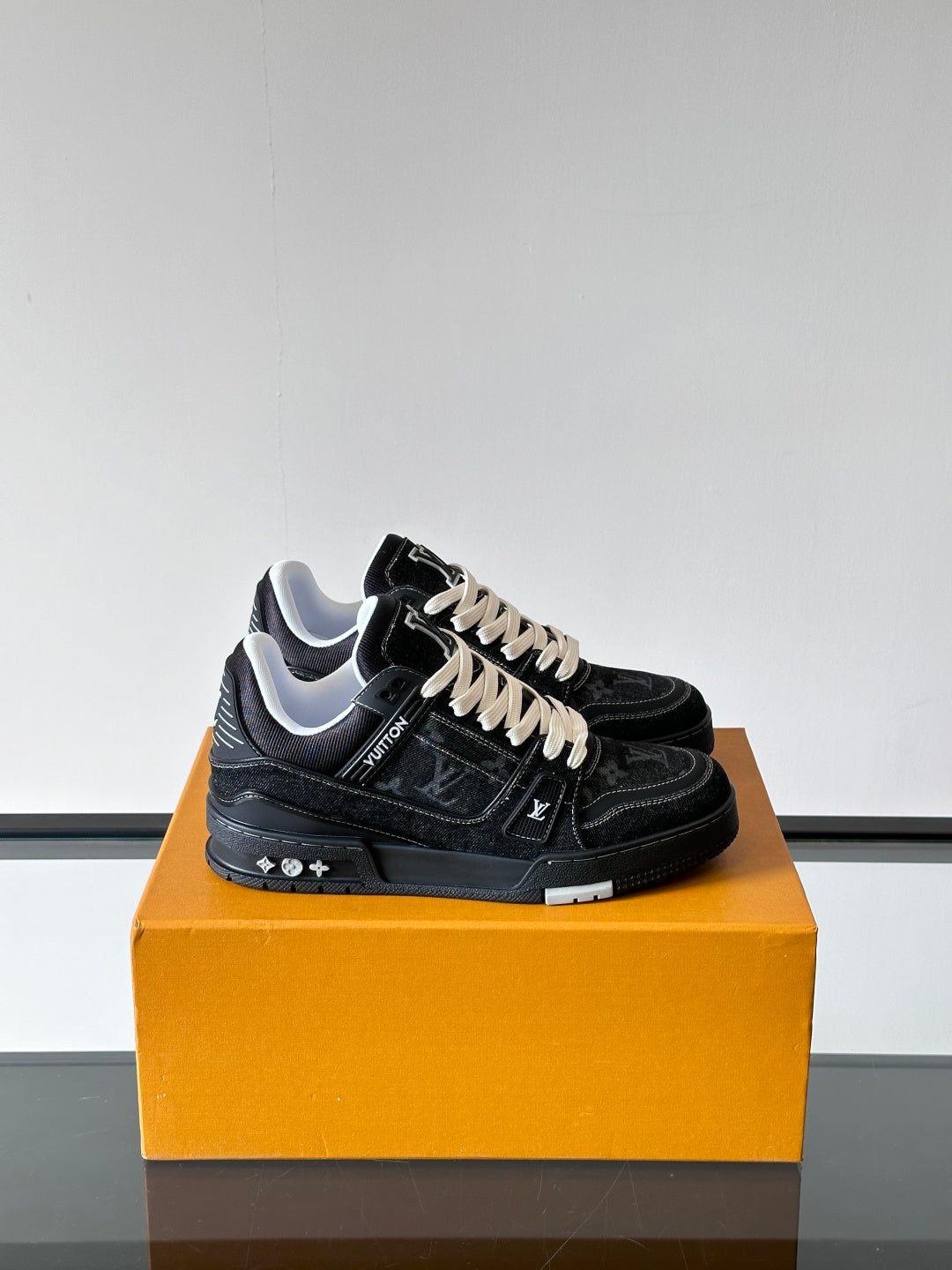 Upgraded Breathable Mesh TPU Sneakers