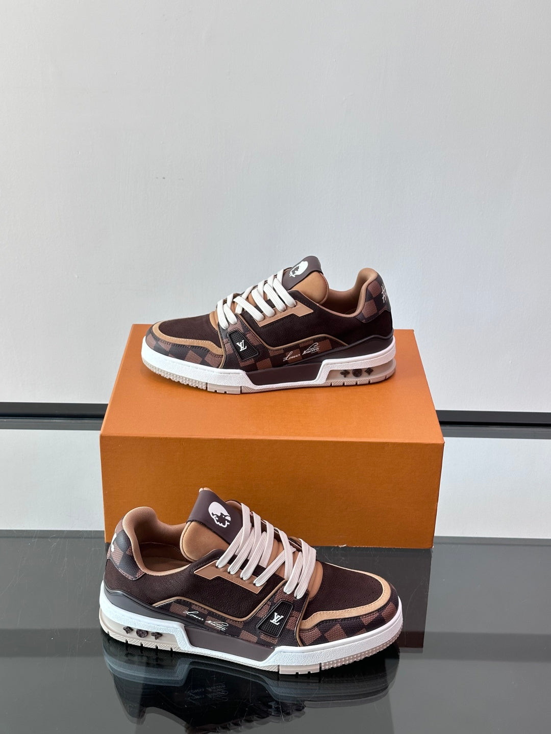 Signature Calfskin Trainer Sneakers