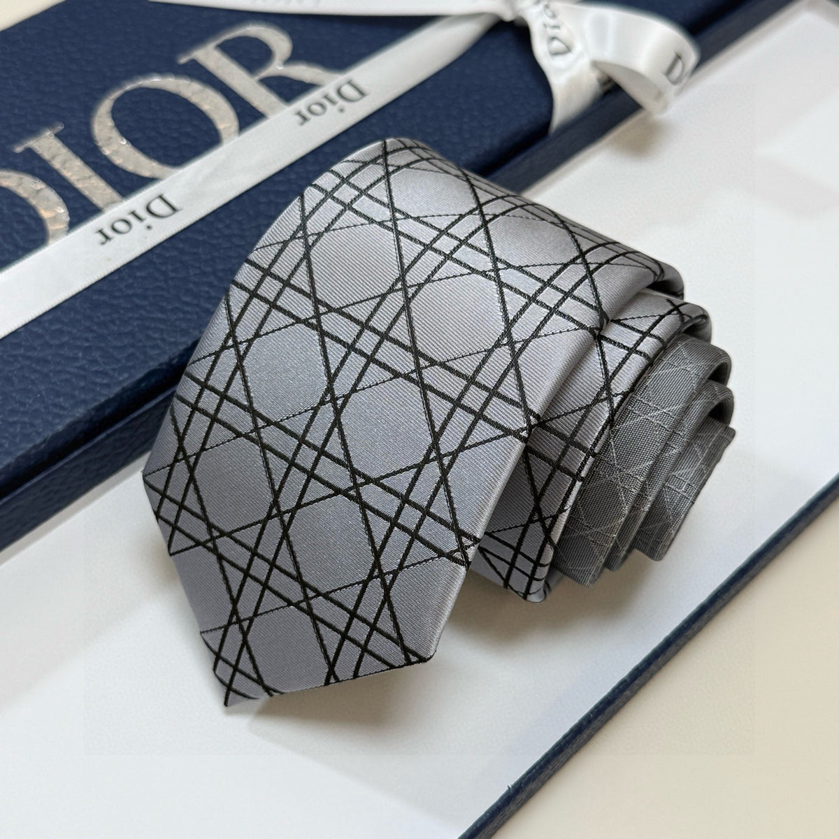 Dior Style Men's Oblique Geometric Silk Tie - Detail Image 3