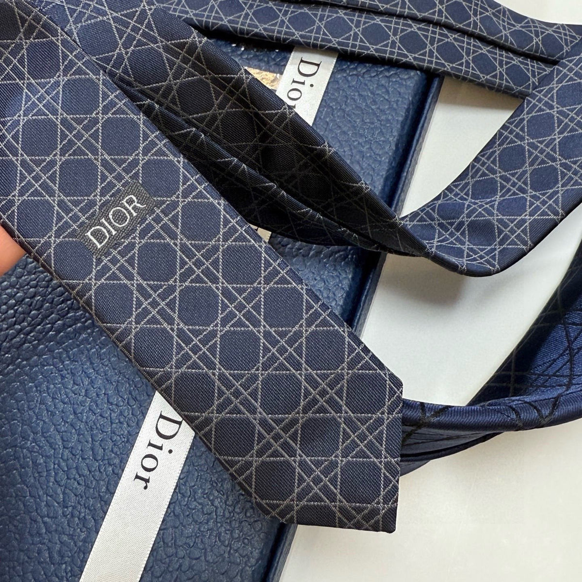 Dior Style Men's Oblique Geometric Silk Tie - Detail Image 8