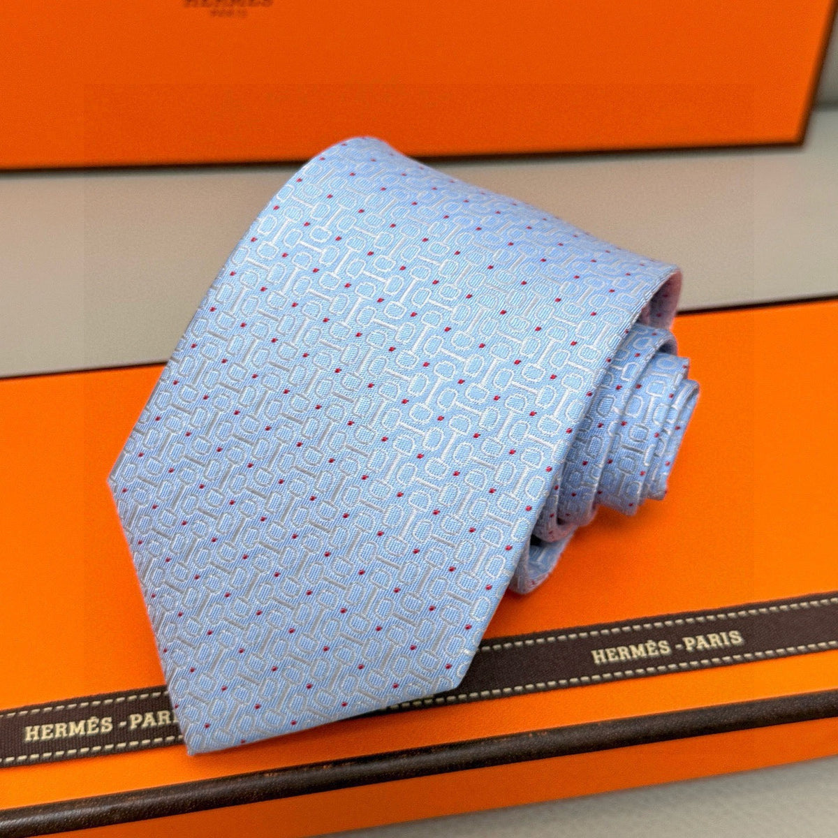 Hermes Style Men's Chain Motif Silk Tie - Detail Image 4