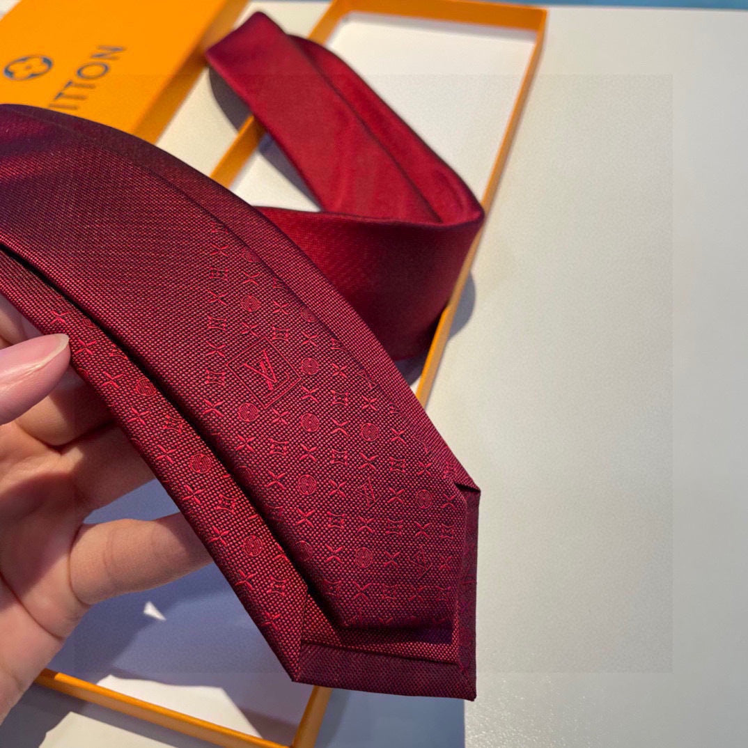 Louis Vuitton Style Men's Textured Solid Silk Tie - Detail Image 6