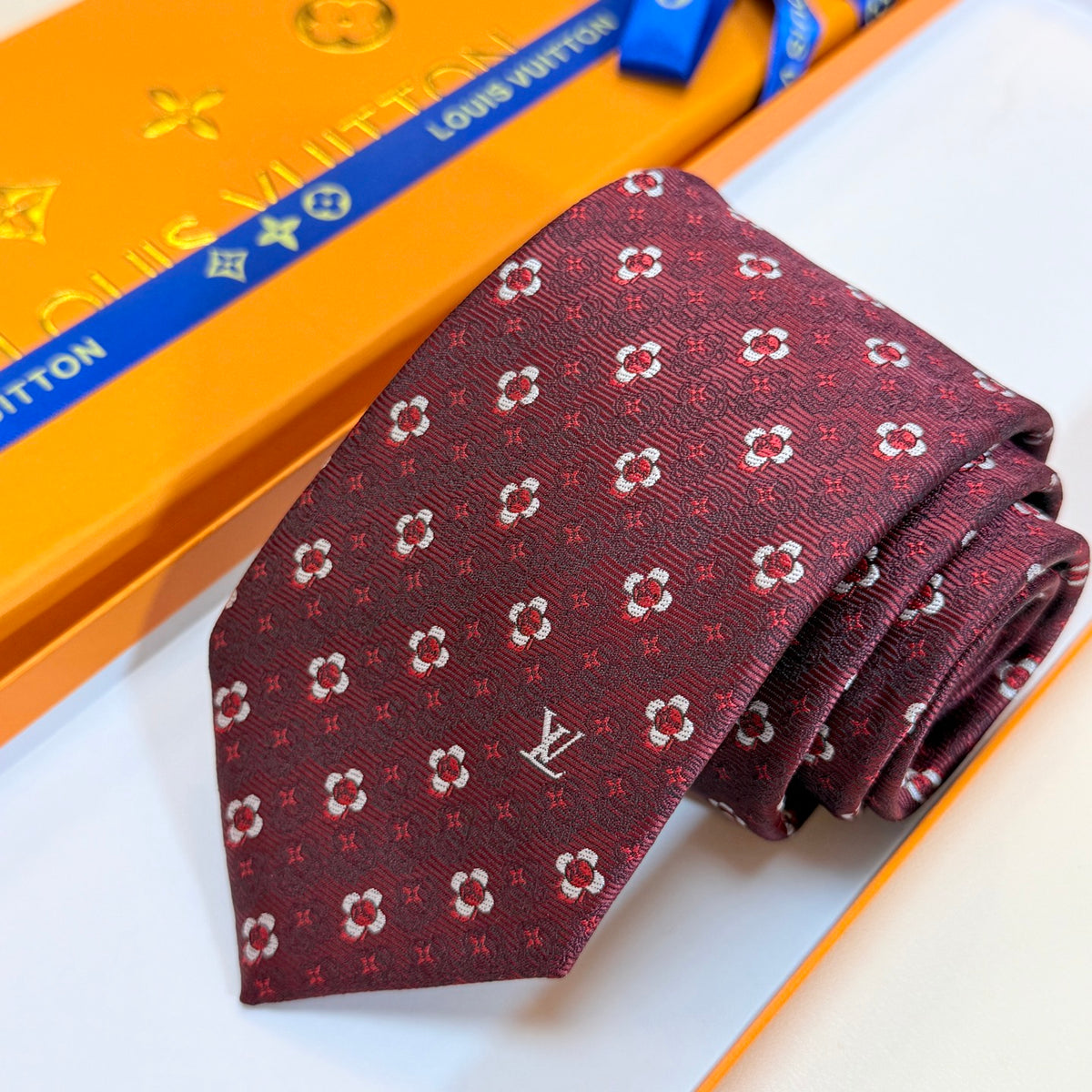Louis Vuitton Style Men's Floral Monogram Silk Tie - Detail Image 8