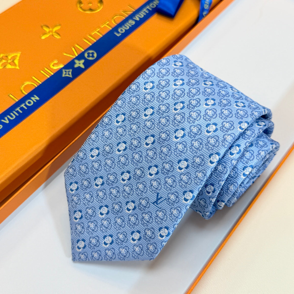 Louis Vuitton Style Men's Floral Monogram Silk Tie - Detail Image 10