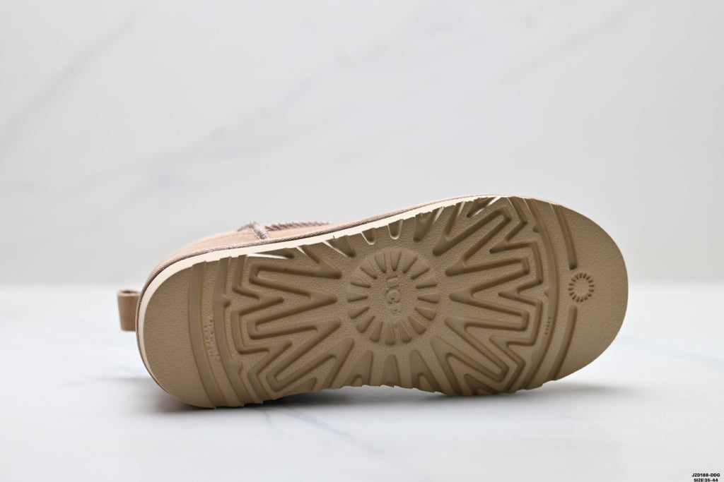 UGG Classic Ultra Mini Platform Ankle Boots - product image 9