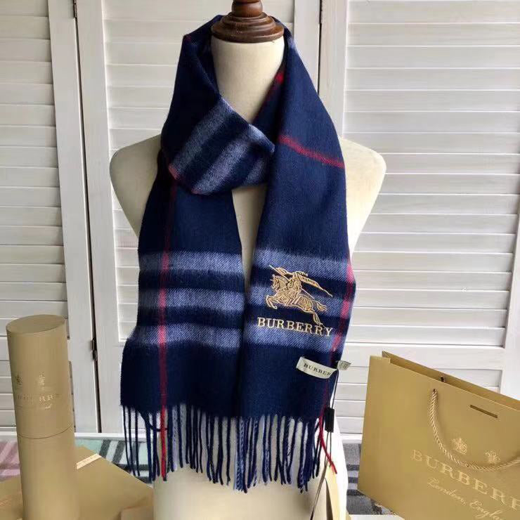 Burberry Style Classic Plaid Fringe Scarf product detail 3