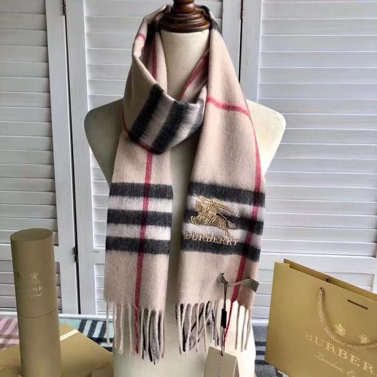 Burberry Style Classic Plaid Fringe Scarf product detail 4