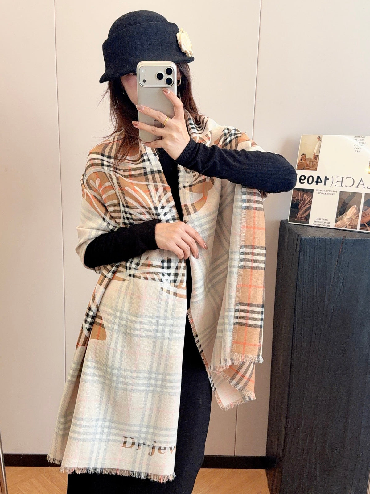 Burberry Style Classic Plaid Fringe Scarf product detail 9