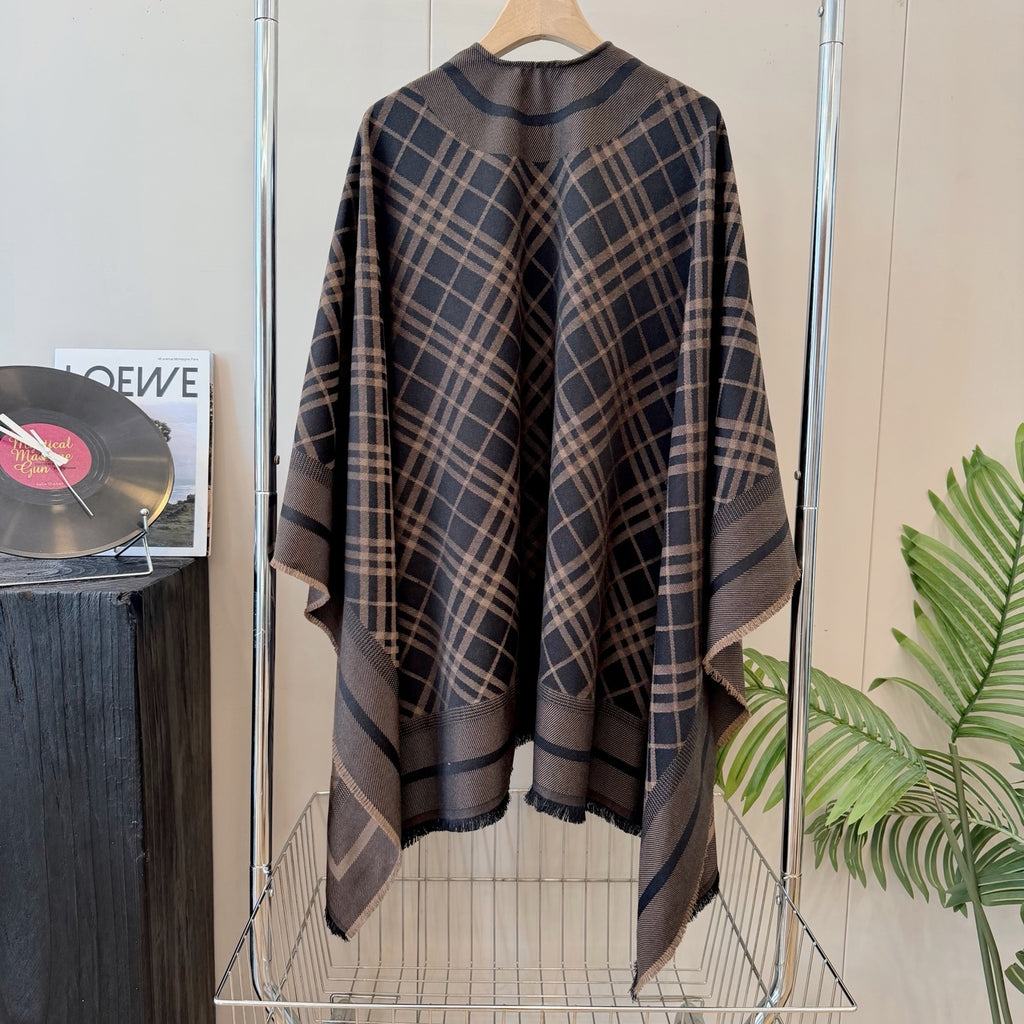 Burberry Style Reversible Plaid Cape Shawl product detail 3