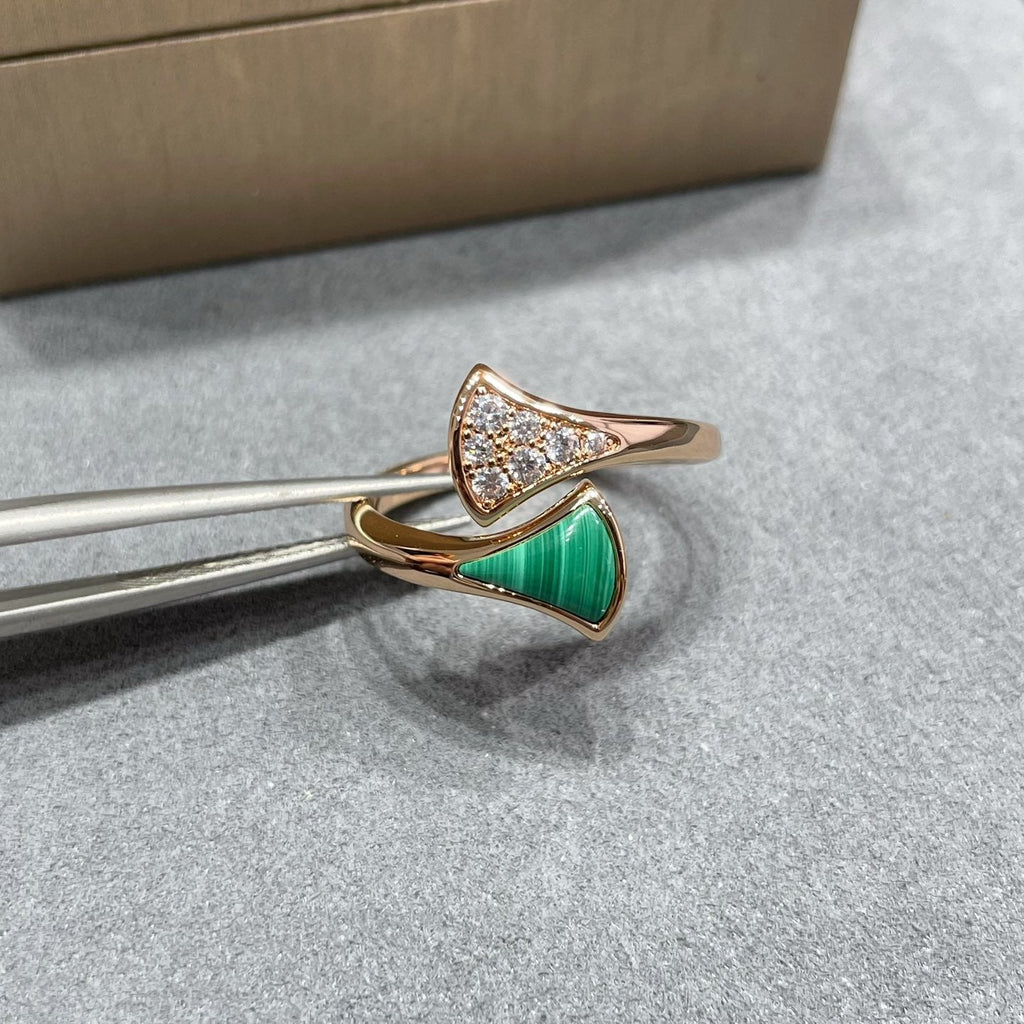 BVLGARI Divas' Dream Ring detail 2