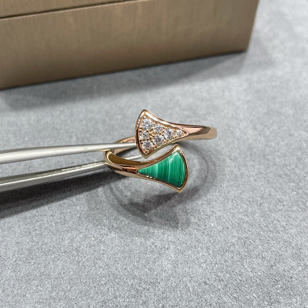 BVLGARI Divas' Dream Ring detail 2