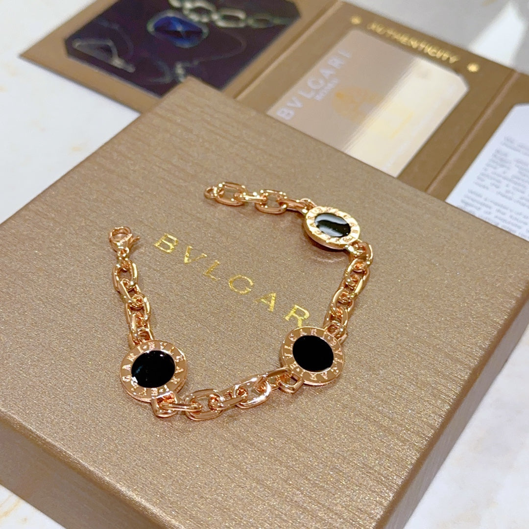 BVLGARI DREAM Bracelet detail 3